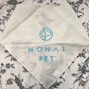 Monat pet bandana